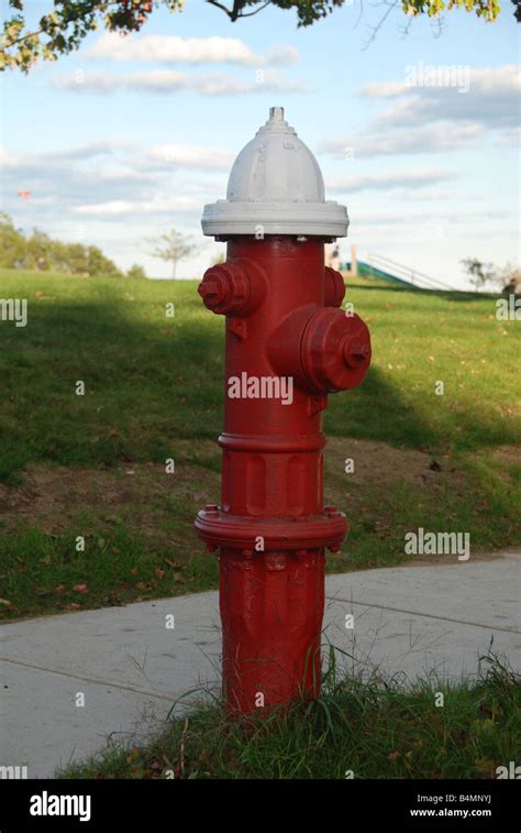 Fire Hydrant With Water Hi Res Stock Photography And Images Alamy