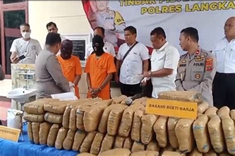 Edan 2 Kurir Narkoba Kedapatan Bawa 1 Kg Sabu Dan 233 Kg Ganja Dari Aceh