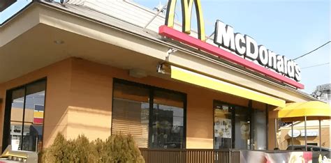 【マクドナルド】校名を名指し「当該中学校生徒は出入り禁止！」の貼り紙！どこの中学校？どんな行為が問題に？ここの生徒への指導は？