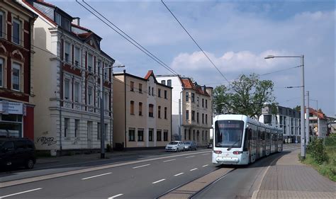 Eine Straßenbahn Neubaustrecke in Bochum Langendreer Bahnbilder de