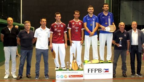 FFPB TITRE CHAMPION JUNIOR GOMME CREUSE TRINQUET POUR LE CA BEGLAIS