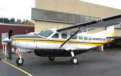 Kenmore Air To Start Daily Flights From Paine Field To San Juans