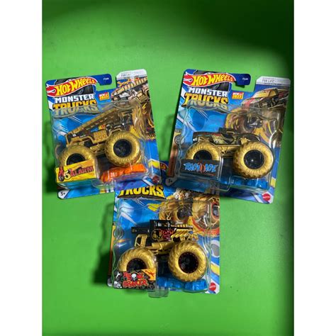 Hot Wheels Monster Truck Champion Crushers Bone Shaker Shark Wreak 5 Alarm Race Ace Bone