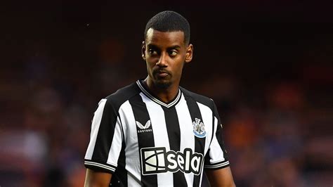 Alexander Isak Involved Against Bournemouth Iraola And Many Newcastle