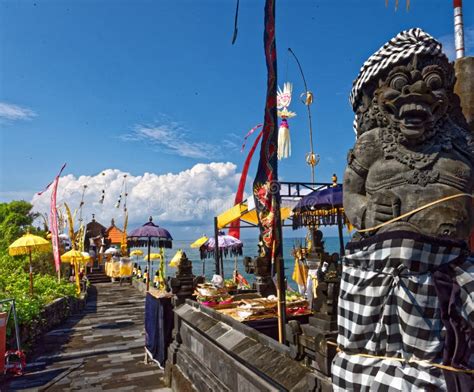 Tanah Lot temple stock photo. Image of tropical, peace - 137135900