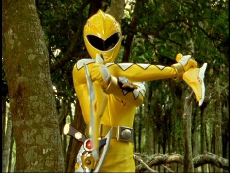 She's Fantastic: Power Rangers - DINO THUNDER YELLOW RANGER!