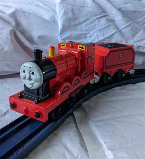 Vintage Classic Tomy Trackmaster Thomas The Tank Engine Train James