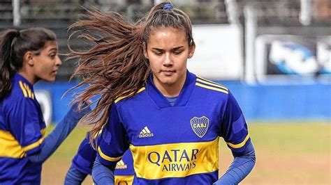 Fútbol Femenino de Crespo al barrio de La Boca sin escalas