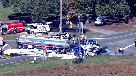 Suv Crashes Into Tanker In Johnston County Abc11 Raleigh Durham