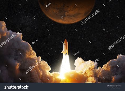 6505 Rocket Ship Taking Off 图片、库存照片和矢量图 Shutterstock