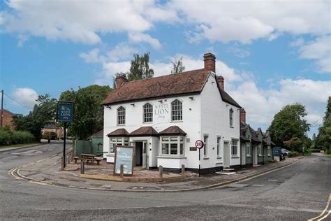 The White Lion pub unveils brand-new look after refurbishment ...