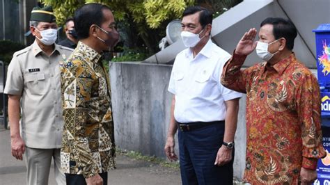 Soal Baliho Prabowo Jokowi Pdip Tegaskan Presiden Dukung Ganjar