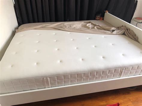IKEA (180x200) KING size HYLLESTAD Mattress, Furniture & Home Living ...