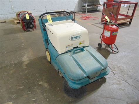 Floor Sweeper Tennant Mdl 6080 Elec Pwrd