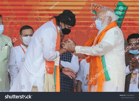 Film Actor Mithun Chakraborty Greets Prime Stock Photo 1976595827 ...