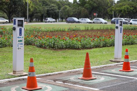 Novos Condom Nios No Df Dever O Ter Recarga Para Carro El Trico Em Rea