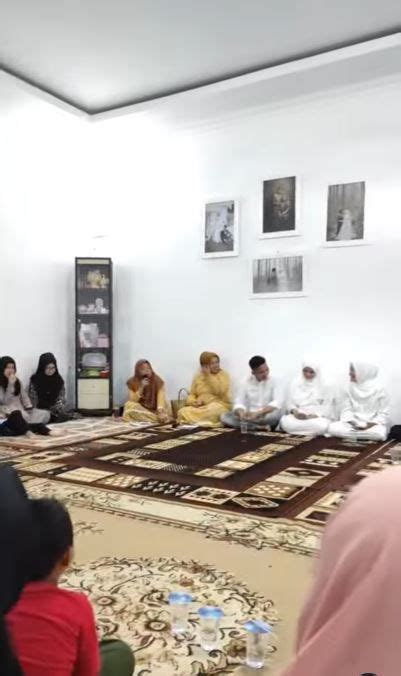 Momen Syukuran Bulan Kehamilan Istri Ridho D Academy