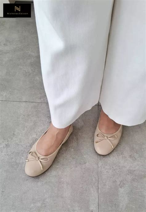 Jual NICHOLAS EDISON Nicholas Edison Flat Rafa Nude Original 2025 ZALORA Indonesia