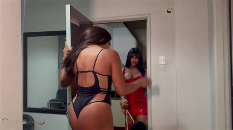 Dos Trans Se Meten Por El Culo Al Hombre Casado Y Lo Someten Y Lo Obligan A Todo XVIDEOS