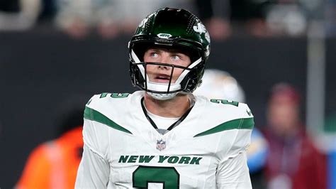 NFL Insider Has Alarming Prediction About Jets Zach Wilson Yardbarker