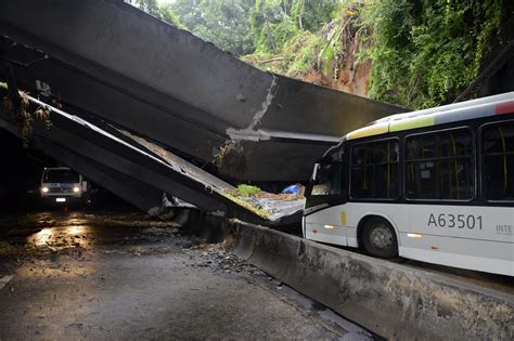 T Nel Ac Stico Na Zona Sul Do Rio Fechado Ap S Estrutura De