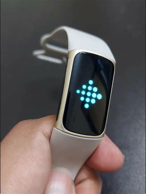 How to Reset Your Fitbit Charge 5 - wearablestouse.com