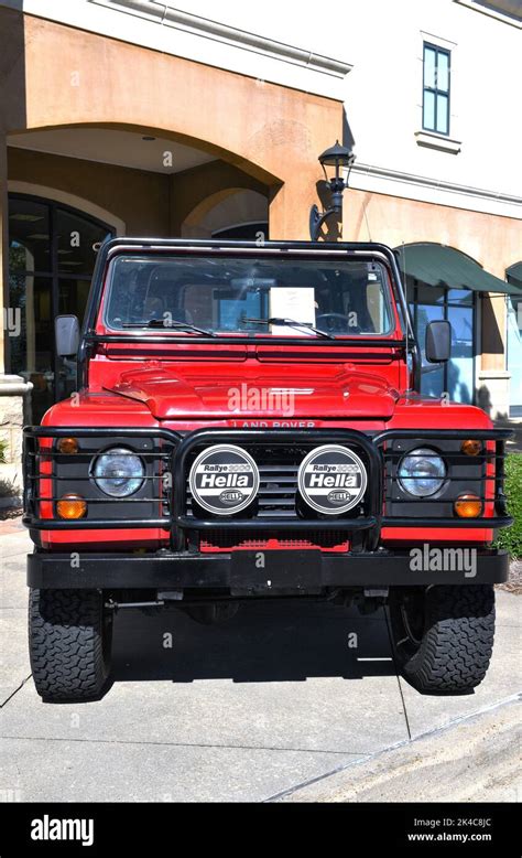 Rugged British Land Rover Hi Res Stock Photography And Images Alamy