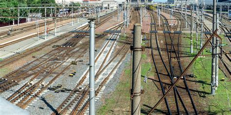 Tampilan Perspektif Teratas Di Banyak Jalur Jalur Kereta Api Kereta Api