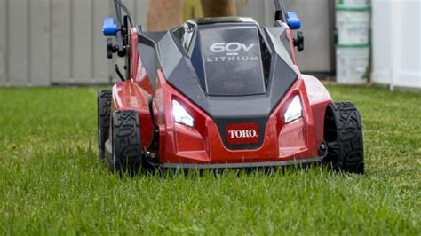 Toro V Stripe Dual Blade Self Propelled Lawn Mower Ptr