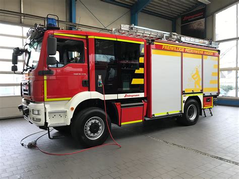 Neues Tanklöschfahrzeug TLF3000 Feuerwehr Hagen