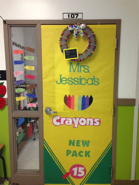 Pin By Jesica Buzano On Things I Made School Door Decorations Classroom Themes Door