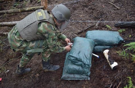 Ejército Nacional Neutraliza Dos Artefactos Explosivos Instalados En Resguardo Indígena De