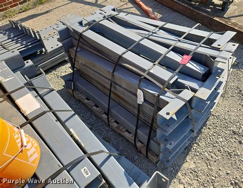 Cantilever Pallet racking in Kansas City, MO | Item EM7039 sold