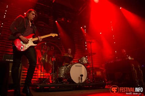 Guus Meeuwis Op Paaspop Schijndel Zondag Foto Op Festivalinfo