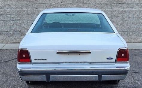 Police Interceptor Project 1991 Ford LTD Crown Victoria Barn Finds