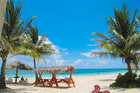 10 Best Beaches in The Bahamas - What Is the Most Popular Beach in the ...