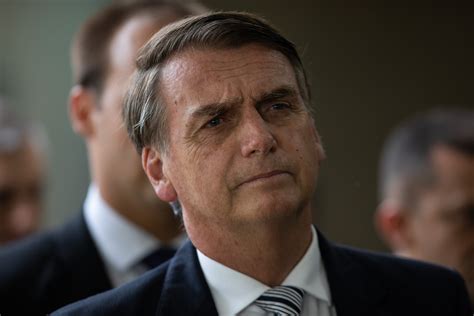 Bolsonaro Passa Por Avalia O M Dica Em S O Paulo