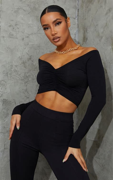 Black Slinky Ruched Front Long Sleeve Crop Top Prettylittlething Usa