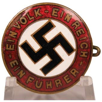 Insignia de un simpatizante del NSDAP Ein Volk Ein Reich Ein Führer