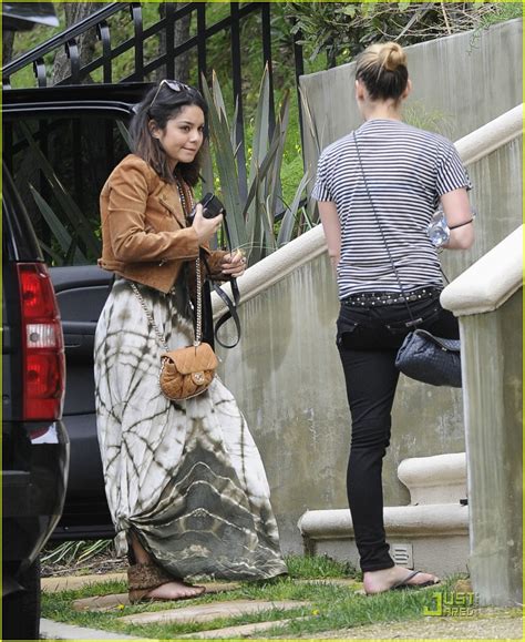 Vanessa Hudgens: Home Sweet Home | Photo 410667 - Photo Gallery | Just Jared Jr.