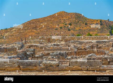 Minoan Palace Of Phaistos At Greek Island Crete Stock Photo Alamy