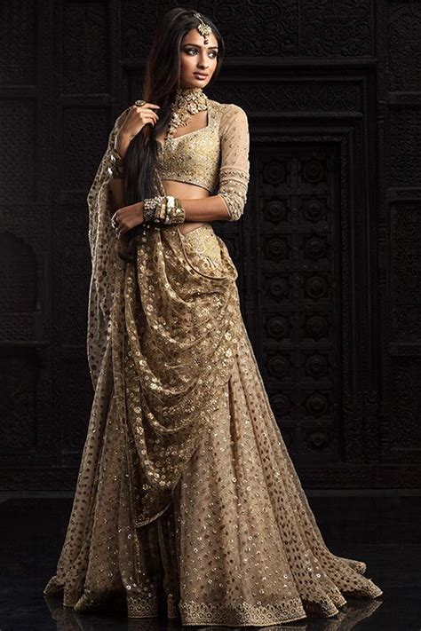 43 Great Style Wedding Gowns Online India