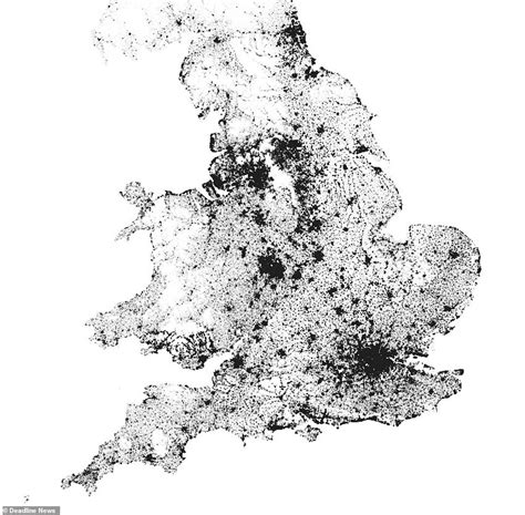 Incredible map shows every single one of Great Britain's 62m citizens ...