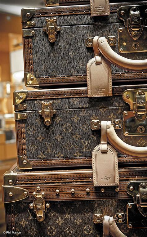 Pin By Pinner On Top Pins Louis Vuitton Luggage Louis Vuitton