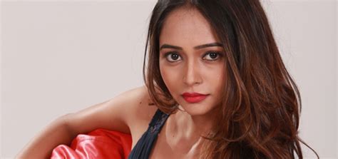 Akriti Singh Hot Photo Shoot Pictures Nowrunning