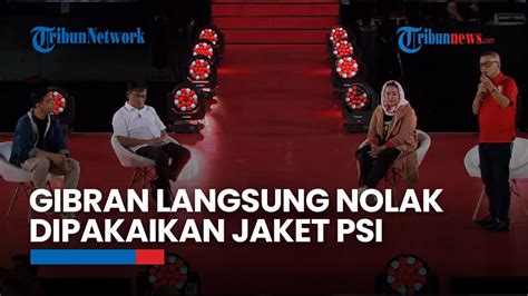 Hadir Di Kopdarnas Psi Ini Alasan Gibran Tolak Dipakaikan Jaket Psi