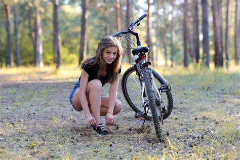 Women with bikes wallpaper | other | Wallpaper Better