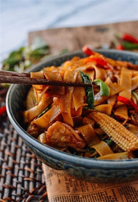 Drunken Noodles Pad Kee Mao The Woks Of Life