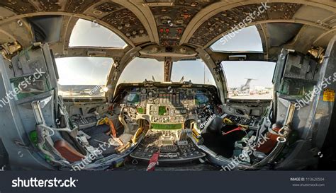 Rockford, Il- June 2: United States Air Force B-1b Lancer Cockpit On ...