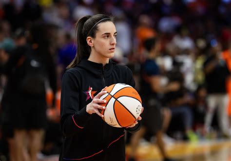 Indiana Fever President Sends Top Wnba Free Agents A Major Caitlin